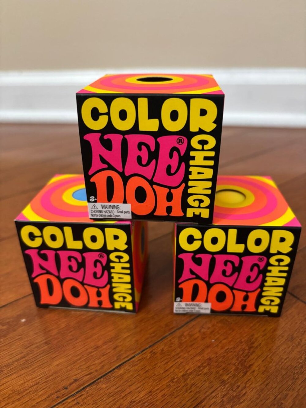 NEW VIRAL NeeDoh color changing squishy. Pick your favorite color!! (One piece)